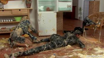 Burglar Gets a Messy Surprise Screencap 112 on www.sinx.com