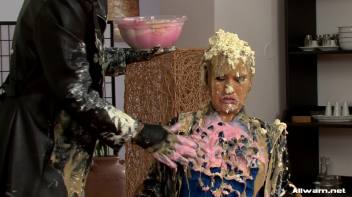 Burglar Gets a Messy Surprise Screencap 53 on www.sinx.com