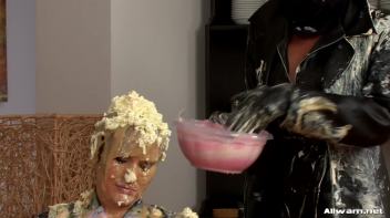 Burglar Gets a Messy Surprise Screencap 54 on www.sinx.com