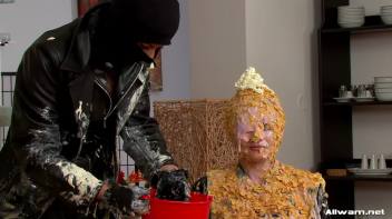 Burglar Gets a Messy Surprise Screencap 69 on www.sinx.com