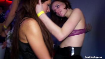 Winter Fuck Jam Part 5 - Cam 4 Screencap 73 on www.sinx.com