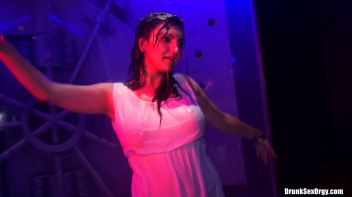 International Summer Lovin' Part 4 - Shower Cam Screencap 5 on www.sinx.com