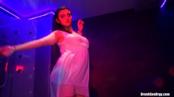 International Summer Lovin' Part 4 - Shower Cam Screencap 13 on www.sinx.com