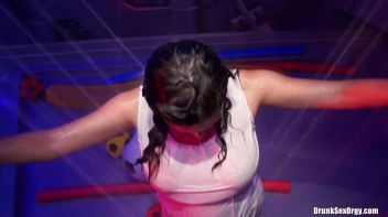 International Summer Lovin' Part 4 - Shower Cam Screencap 14 on www.sinx.com