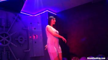 International Summer Lovin' Part 4 - Shower Cam Screencap 4 on www.sinx.com