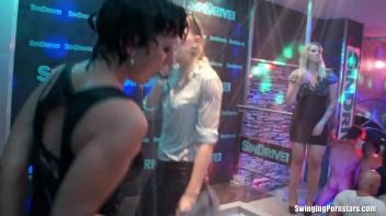Summer Jam Bang Part 3 - Shower Cam Screencap 20 on www.sinx.com