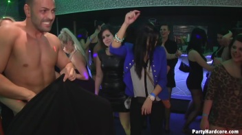 Party Hardcore Gone Crazy Vol. 7 Part 4 - Cam 3 Screencap 75 on www.sinx.com