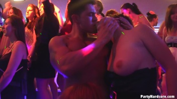 Party Hardcore Gone Crazy Vol. 12 Part 4 - Cam 1 Screencap 80 on www.sinx.com