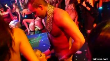 Pussy Casino Part 4 - Cam 2 Screencap 72 on www.sinx.com