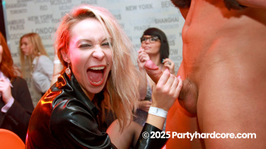 Latest deal - Party Hardcore Gone Crazy Vol. 25 Part 5 - Cam 1