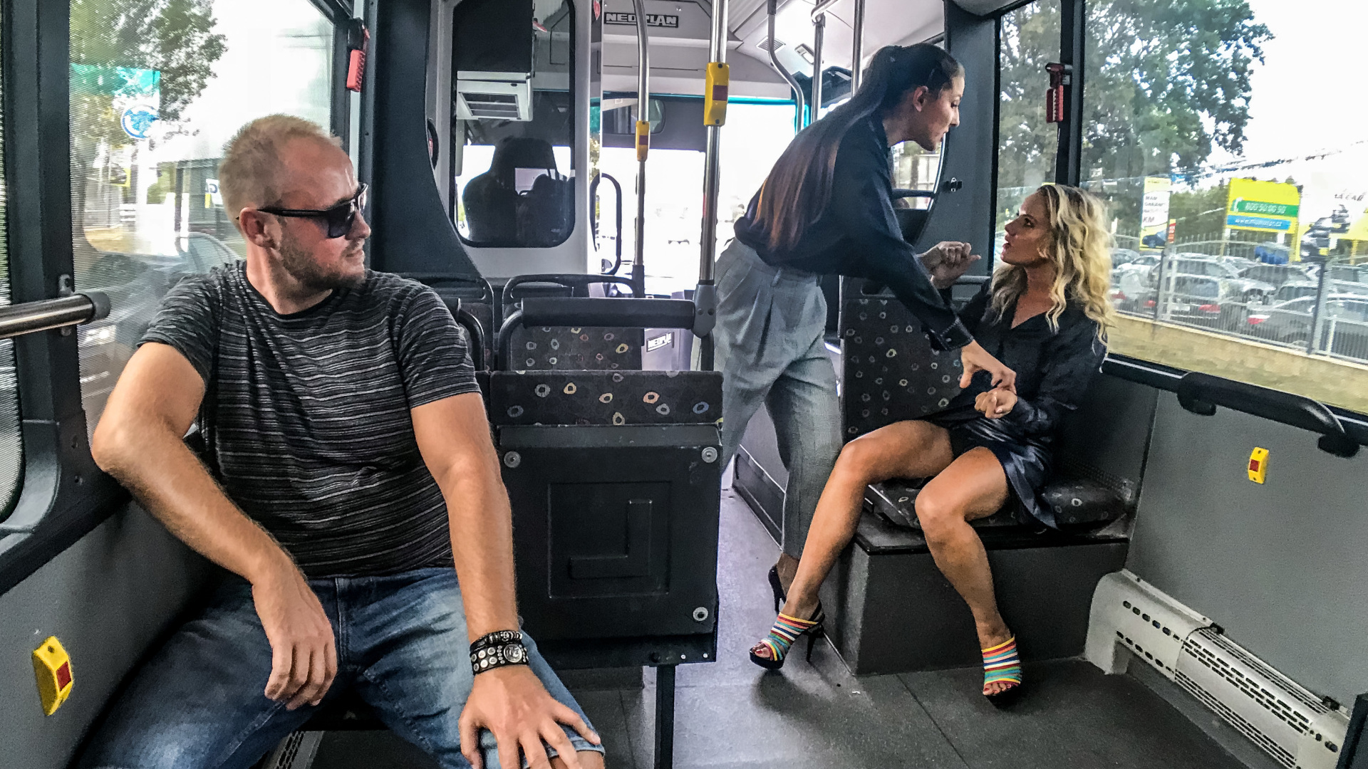 Noisy Blonde Gets Into Clothes Ripping Catfight In Public on www.sinx.com