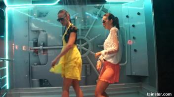 Fully clothed shower is the best Screencap 64 on www.sinx.com