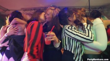 Party Hardcore Gone Crazy Vol. 37 Part 6 - Cam 1 Screencap 38 on www.sinx.com