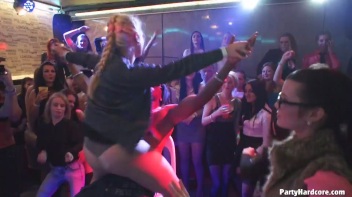 Party Hardcore Gone Crazy Vol. 33 Part 1 - Cam 1 Screencap 38 on www.sinx.com