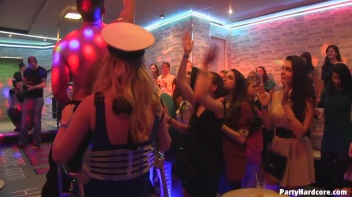 Party Hardcore Gone Crazy Vol. 11 Part 1 - Cam 1 Screencap 40 on www.sinx.com