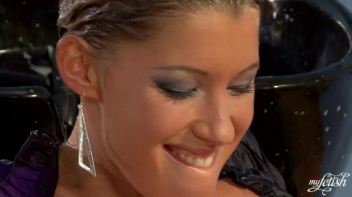 Little Salon of Sloppy Horrors Screencap 55 on www.sinx.com