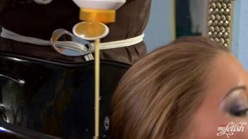 Little Salon of Sloppy Horrors Screencap 23 on www.sinx.com