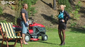 Hot Blonde Shower In Piss By Gardener Screencap 4 on www.sinx.com