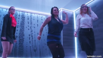 Wetlook Dancing Duos Done Right! Screencap 91 on www.sinx.com