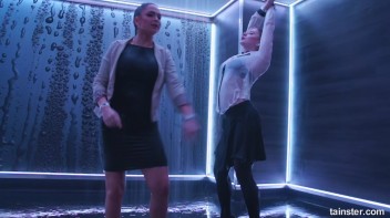 Wetlook Dancing Duos Done Right! Screencap 12 on www.sinx.com