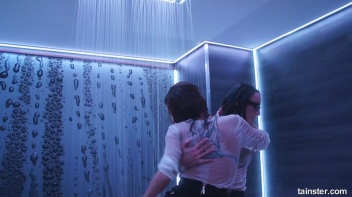 Wetlook Dancing Duos Done Right! Screencap 23 on www.sinx.com
