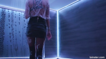 Wetlook Dancing Duos Done Right! Screencap 39 on www.sinx.com