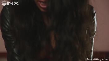 Bitchy Black Babe Orgasms During Facesitting Screencap 18 on www.sinx.com
