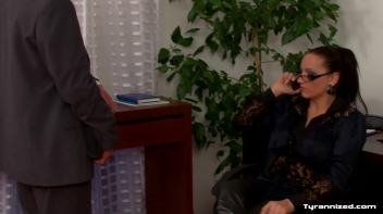 Never Disturb a Madame at Work! Screencap 4 on www.sinx.com