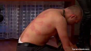 Never Disturb a Madame at Work! Screencap 47 on www.sinx.com