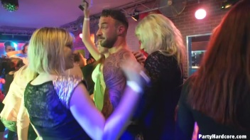 Party Hardcore Gone Crazy Vol. 36 Part 7 - Cam 3 Screencap 13 on www.sinx.com
