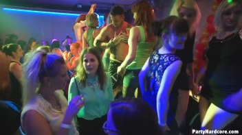 Party Hardcore Gone Crazy Vol. 36 Part 7 - Cam 3 Screencap 25 on www.sinx.com