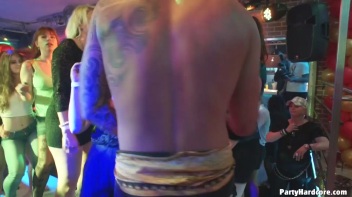 Party Hardcore Gone Crazy Vol. 36 Part 7 - Cam 3 Screencap 27 on www.sinx.com