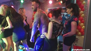 Party Hardcore Gone Crazy Vol. 36 Part 7 - Cam 3 Screencap 30 on www.sinx.com