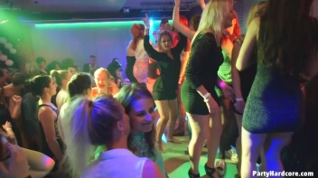 Party Hardcore Gone Crazy Vol. 36 Part 7 - Cam 3 Screencap 31 on www.sinx.com