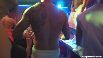 Party Hardcore Gone Crazy Vol. 36 Part 7 - Cam 3 Screencap 51 on www.sinx.com