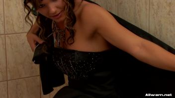 Glamor Gals Take A Milk Bath Screencap 29 on www.sinx.com