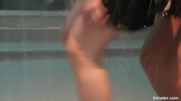Wet girls turn me on Screencap 26 on www.sinx.com