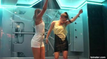 Wet girls turn me on Screencap 63 on www.sinx.com