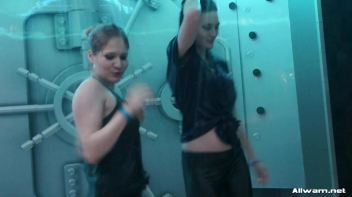 Spicin' Up The Shower! Screencap 61 on www.sinx.com