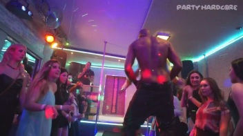 Party Hardcore Gone Crazy Vol. 27 Part 2 - Cam 1 Screencap 86 on www.sinx.com