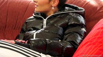 Do You Ladies Take Some Piss With Your Tea? Screencap 1 on www.sinx.com