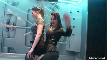 Livin' It Up Wetlook Style Screencap 18 on www.sinx.com