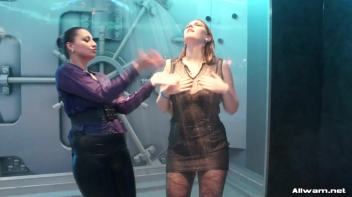 Livin' It Up Wetlook Style Screencap 39 on www.sinx.com