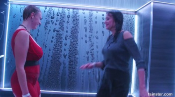 Shower Shakers! Screencap 22 on www.sinx.com