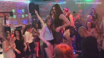 Party Hardcore Gone Crazy Vol. 27 Part 5 - Cam 1 Screencap 42 on www.sinx.com