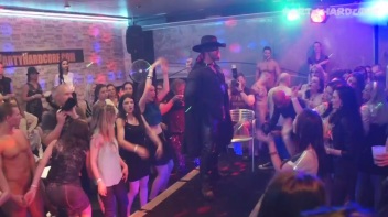 Party Hardcore Gone Crazy Vol. 27 Part 5 - Cam 1 Screencap 45 on www.sinx.com