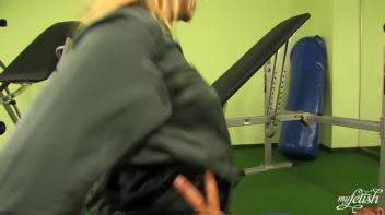 Gym Bunnies Screencap 84 on www.sinx.com