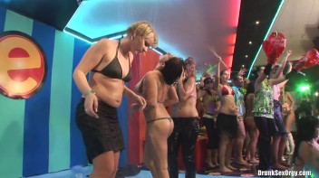 Bikini Beach Balls Part 5 - Main Edit Screencap 45 on www.sinx.com