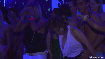 Spring Break Blow-Out Part 6 - Cam 3 Screencap 113 on www.sinx.com