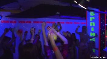 Spring Break Blow-Out Part 6 - Cam 3 Screencap 49 on www.sinx.com